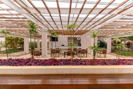 Apartamento para alugar com 151m², 3 quartos e 3 vagas Apartamento para alugar com 151m², 3 quartos e 3 vagasÁrea comum - Churrasqueira