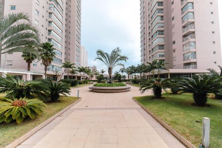 Apartamento para alugar com 151m², 3 quartos e 3 vagas Apartamento para alugar com 151m², 3 quartos e 3 vagasÁrea externa