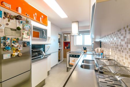 Apartamento para alugar com 151m², 3 quartos e 3 vagas Apartamento para alugar com 151m², 3 quartos e 3 vagasCozinha