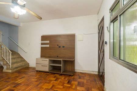 Casa para alugar com 250m², 2 quartos e 2 vagasSala