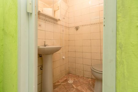 Casa para alugar com 250m², 2 quartos e 2 vagasBanheiro de serviço