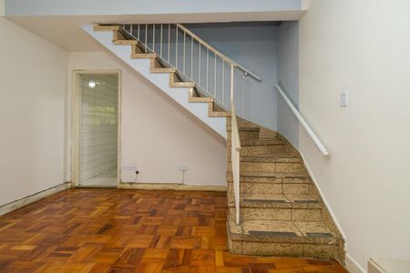 Casa para alugar com 250m², 2 quartos e 2 vagasSala
