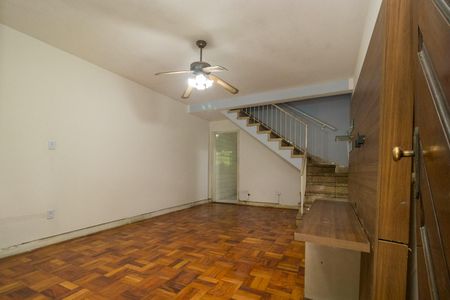 Sala de casa para alugar com 2 quartos, 250m² em Vila Ema, São Paulo
