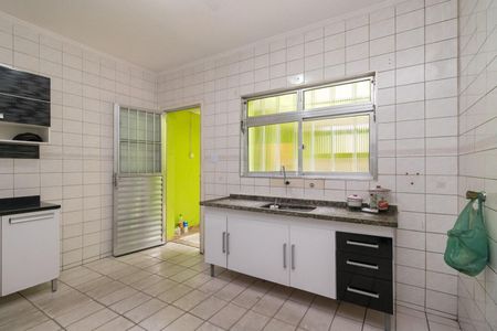 Casa para alugar com 250m², 2 quartos e 2 vagasCozinha