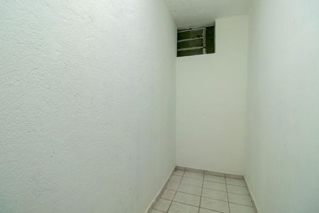 Casa para alugar com 250m², 2 quartos e 2 vagasDespensa