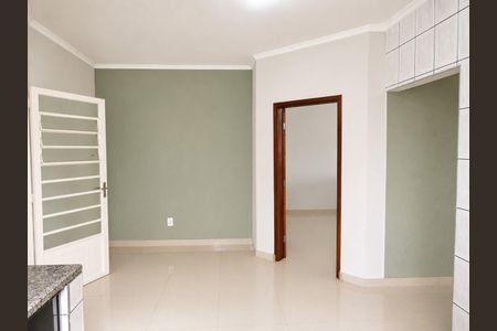 Casa para alugar com 100m², 2 quartos e 4 vagas