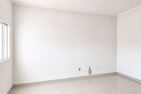 Casa para alugar com 100m², 2 quartos e 4 vagas