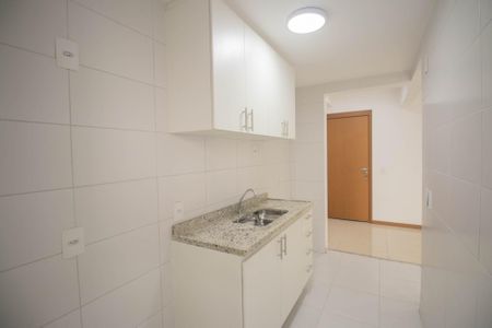 Apartamento para alugar com 76m², 3 quartos e 1 vaga Apartamento para alugar com 76m², 3 quartos e 1 vagaCozinha e Área de Serviço