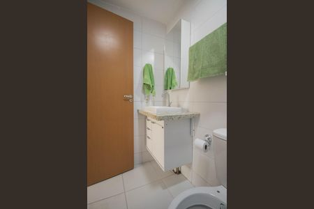 Apartamento para alugar com 76m², 3 quartos e 1 vaga Apartamento para alugar com 76m², 3 quartos e 1 vagaBanheiro da Suíte 1