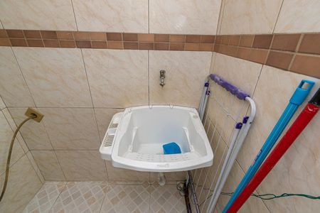 Apartamento para alugar com 70m², 2 quartos e 1 vaga Apartamento para alugar com 70m², 2 quartos e 1 vagaÁrea de Serviço