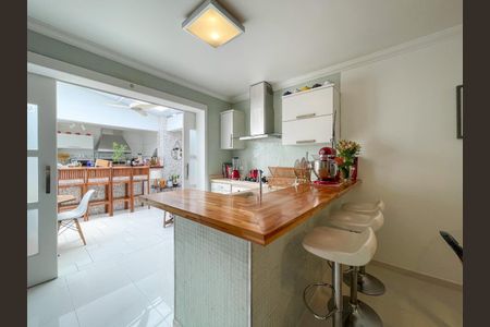 Casa de condomínio à venda com 182m², 4 quartos e 2 vagas Casa de condomínio à venda com 182m², 4 quartos e 2 vagasFoto 07
