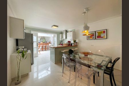 Casa de condomínio à venda com 182m², 4 quartos e 2 vagas Casa de condomínio à venda com 182m², 4 quartos e 2 vagasFoto 03