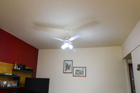 Apartamento à venda com 55m², 2 quartos e 1 vaga Apartamento à venda com 55m², 2 quartos e 1 vagaSala