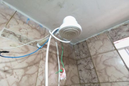 Casa à venda com 175m², 5 quartos e 1 vagaBanheiro Casa 2