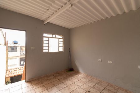 Casa para alugar com 70m², 2 quartos e sem vaga Casa para alugar com 70m², 2 quartos e sem vagaSala