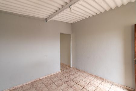 Casa para alugar com 70m², 2 quartos e sem vaga Casa para alugar com 70m², 2 quartos e sem vagaSala