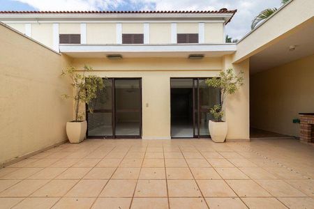 Casa à venda com 220m², 3 quartos e sem vaga