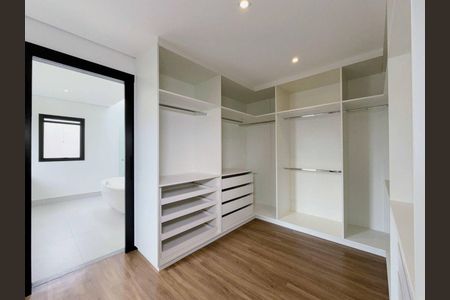 Casa à venda com 4 quartos, 360m² em Residencial Tres (Alphaville), Santana de Parnaíba