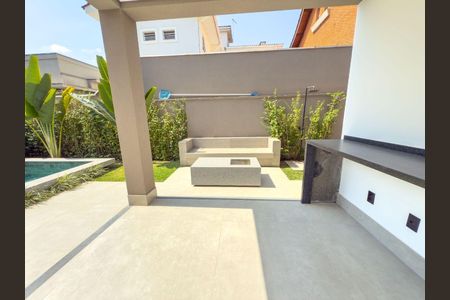 Casa à venda com 4 quartos, 360m² em Residencial Tres (Alphaville), Santana de Parnaíba