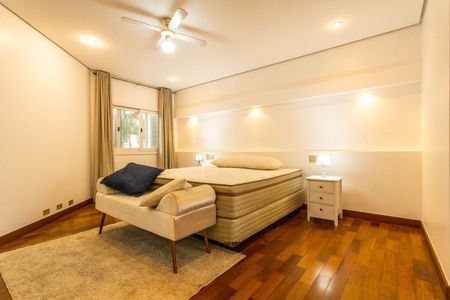 Casa à venda com 900m², 4 quartos e 4 vagas