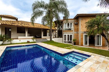 Casa à venda com 900m², 4 quartos e 4 vagas