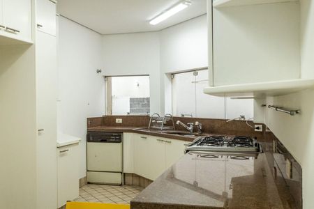 Casa à venda com 900m², 4 quartos e 4 vagas