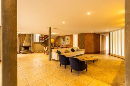 Casa à venda com 900m², 4 quartos e 4 vagas
