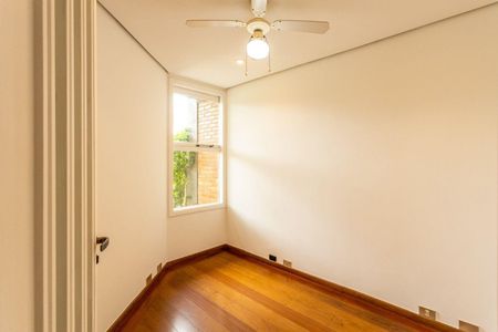 Casa à venda com 900m², 4 quartos e 4 vagas