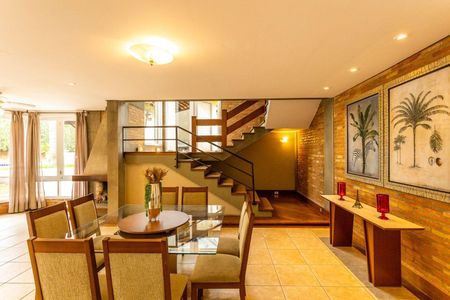 Casa à venda com 900m², 4 quartos e 4 vagas