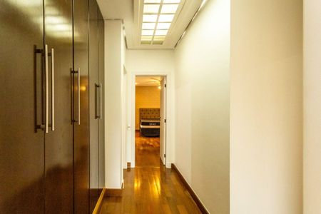 Casa à venda com 900m², 4 quartos e 4 vagas