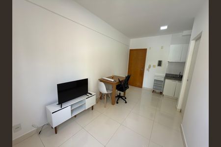 Studio para alugar com 27m², 1 quarto e 1 vaga Studio para alugar com 27m², 1 quarto e 1 vagaSala e cozinha
