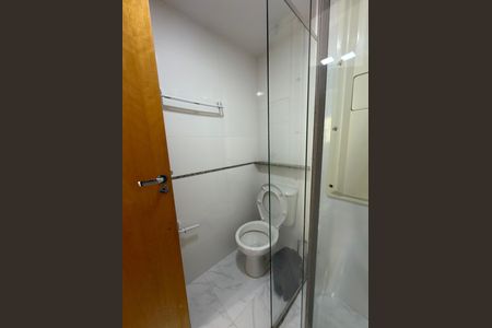 Banheiro de kitnet/studio para alugar com 1 quarto, 27m² em Águas Claras, Brasília