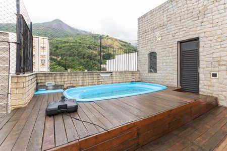 Apartamento para alugar com 240m², 3 quartos e 2 vagasCobertura