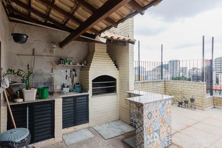 Apartamento para alugar com 240m², 3 quartos e 2 vagasCobertura