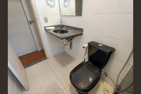 Apartamento para alugar com 127m², 3 quartos e 1 vaga Apartamento para alugar com 127m², 3 quartos e 1 vagaBanheiro da Suíte