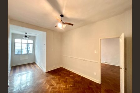 Apartamento para alugar com 118m², 3 quartos e sem vaga