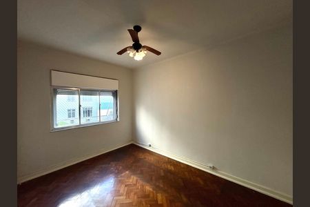 Apartamento para alugar com 118m², 3 quartos e sem vaga