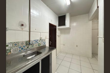 Apartamento para alugar com 118m², 3 quartos e sem vaga