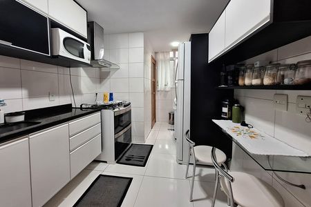 Apartamento à venda com 96m², 3 quartos e 1 vagaCozinha