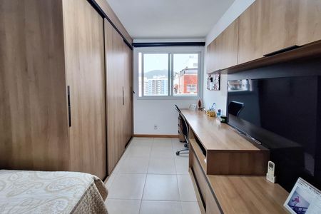 Apartamento à venda com 96m², 3 quartos e 1 vagaQuarto 2