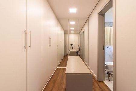 Casa à venda com 1588m², 3 quartos e 4 vagas