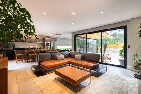 Casa à venda com 1588m², 3 quartos e 4 vagas