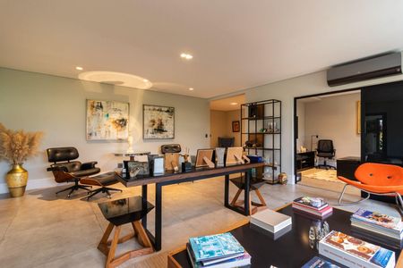 Casa à venda com 1588m², 3 quartos e 4 vagas
