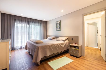 Casa à venda com 1588m², 3 quartos e 4 vagas