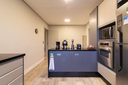 Casa à venda com 1588m², 3 quartos e 4 vagas