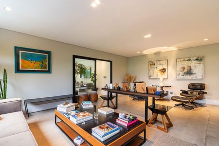 Casa à venda com 1588m², 3 quartos e 4 vagas