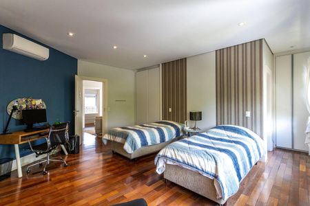 Casa à venda com 1100m², 4 quartos e 5 vagas