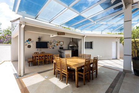 Casa à venda com 1100m², 4 quartos e 5 vagas