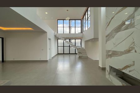 Casa à venda com 580m², 4 quartos e 4 vagas