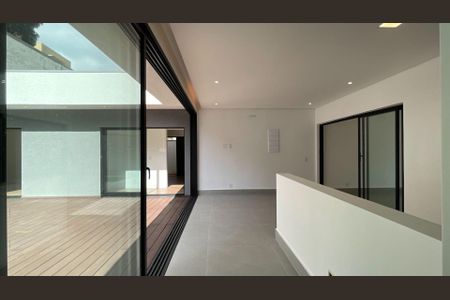 Casa à venda com 580m², 4 quartos e 4 vagas
